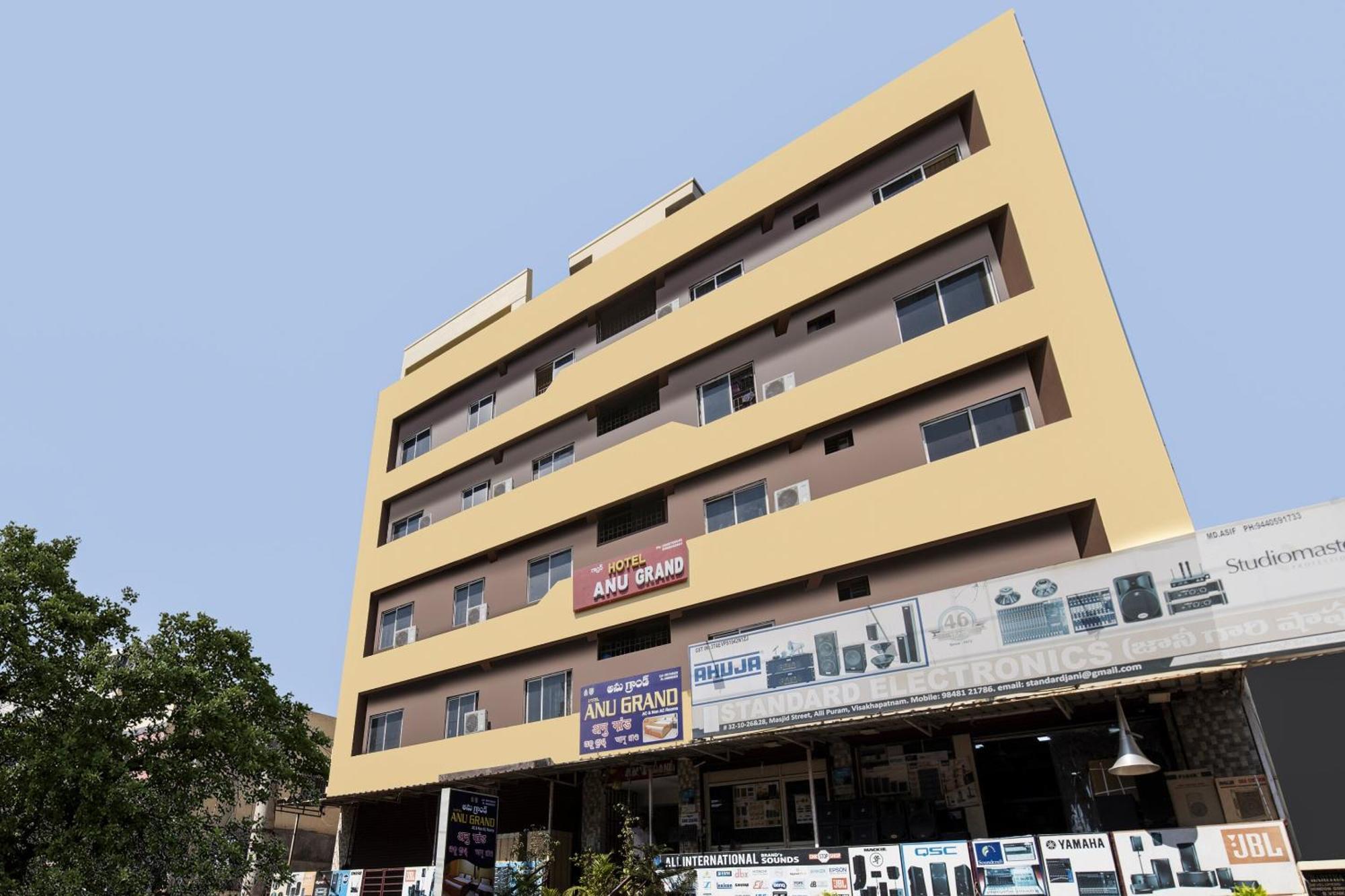 Hotel O Anu Grand 비사카파트남 외부 사진
